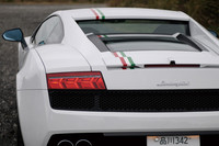 ボディーカラーは、テスト車の「ビアンコ・モノセルス」（ホワイト）のほか、「ネロ・ノクティス」（ブラック）も用意される。