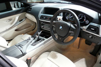 インテリアには、メリノレザーを使用したBMW Individualプログラムのオプションも用意される。