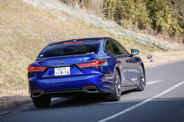 レクサスLS500“エグゼクティブ”（4WD/10AT）／LS500“Fスポーツ”（FR