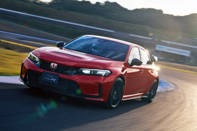 ホンダが「シビック タイプRレーシングブラックパッケージ」の受注を