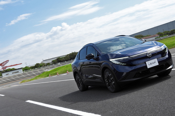 日産リーフB7 G（エクステリア）