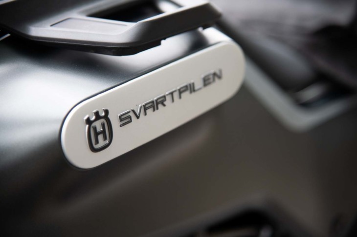 ハスクバーナ・スヴァルトピレン250