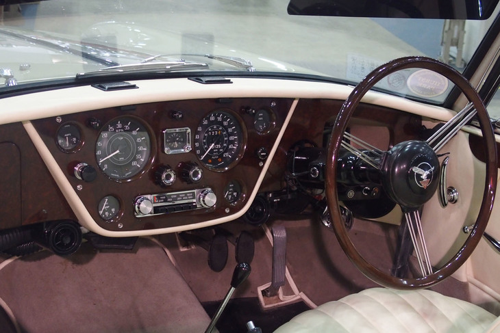 アルヴィス3.0リッターTE21パークウォード ドロップヘッドクーペ（1964年）／ザ・アルヴィスカーカンパニー