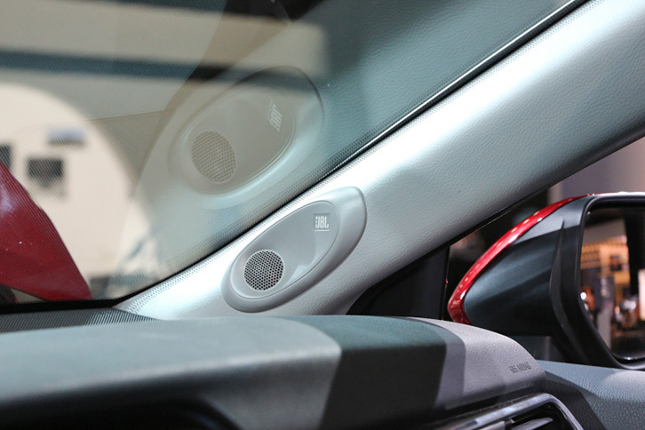 トヨタ・カムリXSE（インテリア）