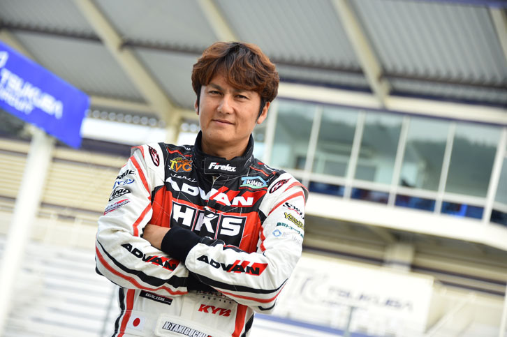 SUPER GTをはじめとするモータースポーツで活躍中の谷口信輝。“最強のルーテシア”とのコンビで、どんな走りを見せるのか？