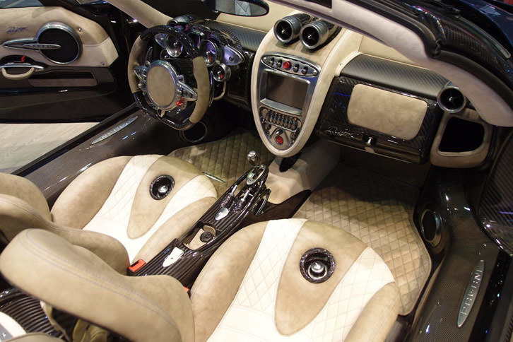 パガーニ・ウアイラ ロードスター