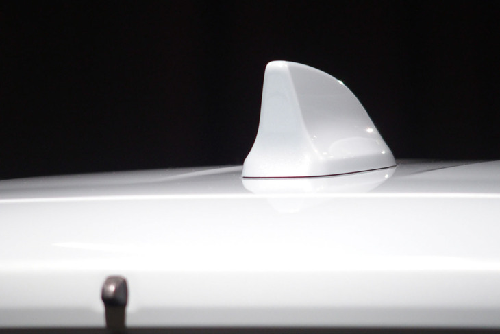 ホンダ・フリードe：HEVエアーEX（アンテナ）