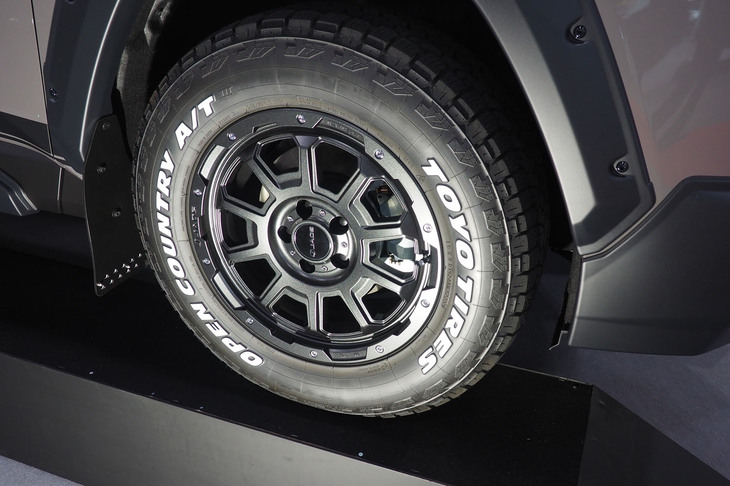 トヨタRAV4アドベンチャー JAOSスタイル