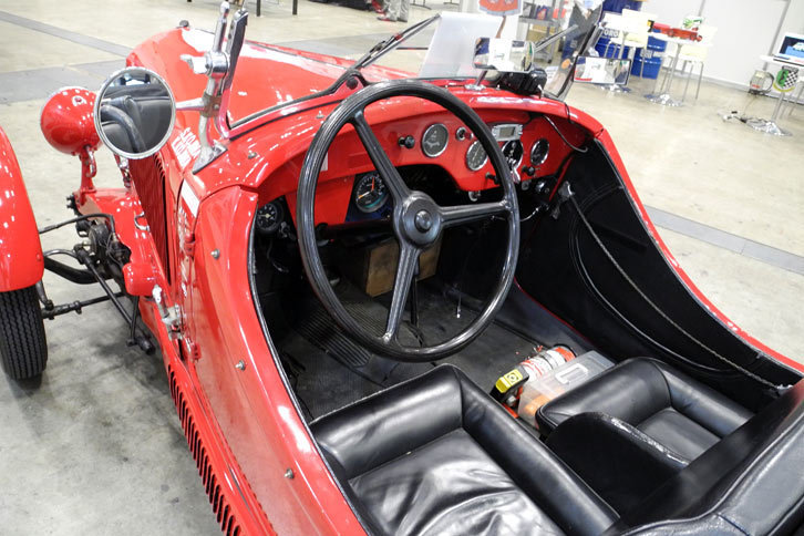 日本クラシックカークラブのブース