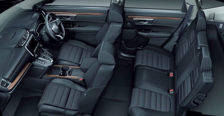 ハイブリッド車「e：HEV EX」のインテリア。