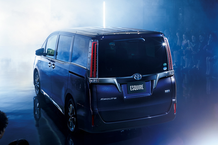 「エスクァイアGi“プレミアムパッケージ”」