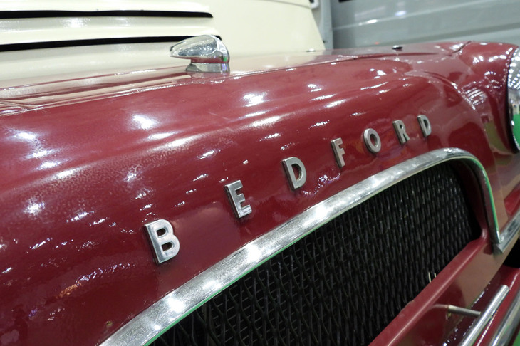 ベッドフォードCAドーモビル（1961年）／Classic Camper Japan by RANGERS