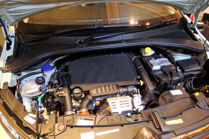 1.2リッター直3ガソリンターボエンジン（110ps）を搭載する。