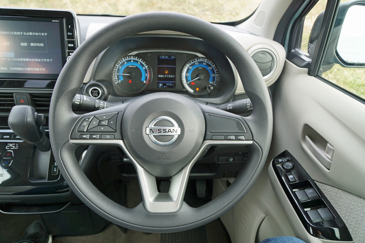 日産デイズX（ステアリングホイール）