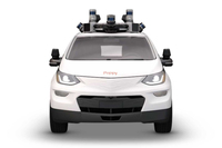 「シボレー・クルーズ」をベース車とした自動運転完全無人タクシー。