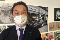 マクラーレン東京の平野氏は、元コーンズの営業マン。「フェラーリのお客さまとマクラーレンのお客さまは大きく異なりますが、ポルシェのお客さまには、すんなりとマクラーレンになじんでいただけました」と言う。