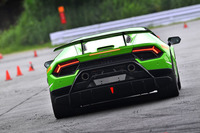 「ウラカン ペルフォルマンテ」の車両価格は3416万9904円。