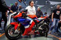 モーターサイクルショー「EICMA 2019」の会場から