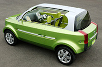 【スペック】
	全長×全幅×全高＝3830×1695×1660mm／ホイールベース＝2465mm／エンジン＝1.4リッター直4
	 