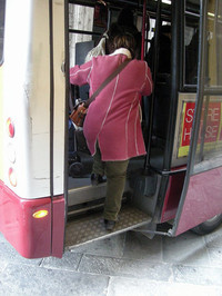 第132回：イタリアの「ミニブス」を何とかしたい！　日本製の快適モビリティの寄贈を願うの画像