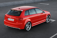 独アウディ、「RS3スポーツバック」を発表の画像