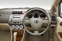 トヨタ・ベルタのライバル車はコレ【ライバル車はコレ】の画像