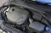 「V60 D4」に搭載される2リッターディーゼルターボエンジン。同エンジン用の「ポールスター・パフォーマンス・パッケージ」は特に中速回転域での出力およびトルクの向上を図っている。