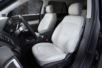 「エクスプローラー タイタニアム」の運転席と助手席には、シートヒーターとマッサージ機能が備わる。