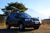 ちらは2リッターモデル。価格は217.0万円とリーズナブル。
    
    