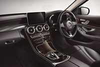 「C350eアバンギャルド」のインテリア。