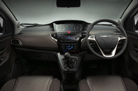 「クライスラー・イプシロン」が日本上陸の画像