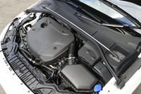 クリーンディーゼル「D4」エンジン。JC08モードの燃費値は20.9km/リッターを記録する。