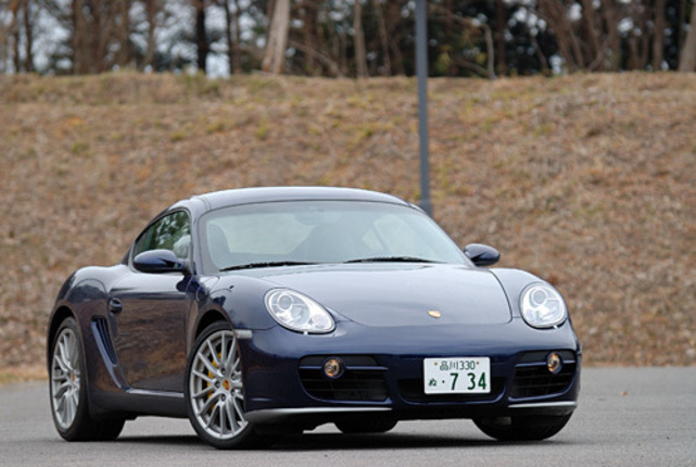 【スペック】全長×全幅×全高＝4340×1800×1305mm／ホイールベース＝2415mm／車重＝1380kg／駆動方式＝MR／3.4リッター水平対向6DOHC24バルブ（295ps/6250rpm、34.7kgm/4400〜6000rpm）／価格＝777万円（テスト車＝1063万5000円）