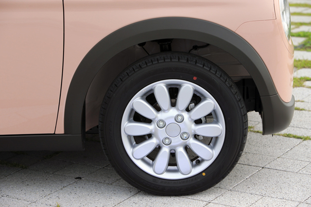 スズキ・アルトラパンX（FF/CVT）【レビュー】 走りを取るか、乗り心地