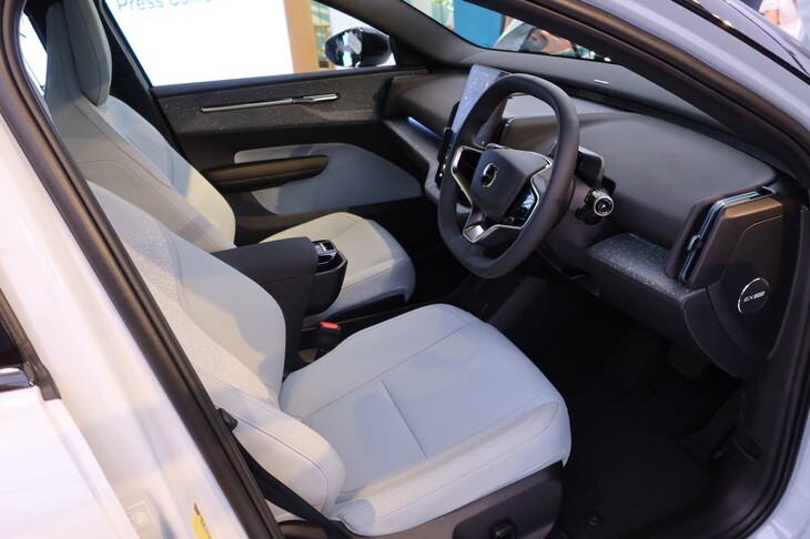 ボルボEX30ウルトラ シングルモーター エクステンデッドレンジ（インテリア）