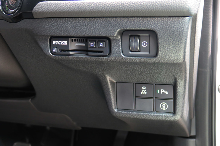 ホンダ・シビックEX（ダッシュボードのスイッチパネル）