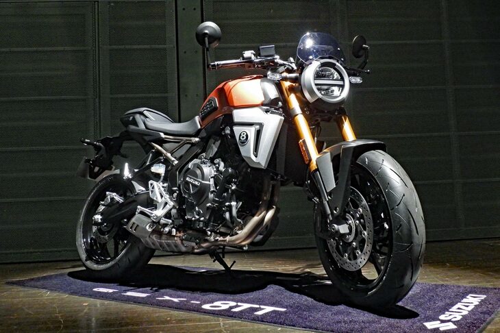 スズキGSX-8T（用品装着車）