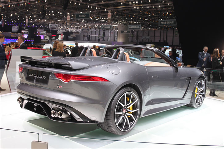 ジャガーFタイプ SVR コンバーチブル