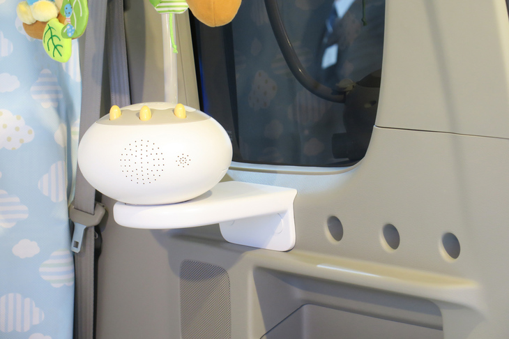 スズキ・エブリイどこでもベビールーム with コンビ