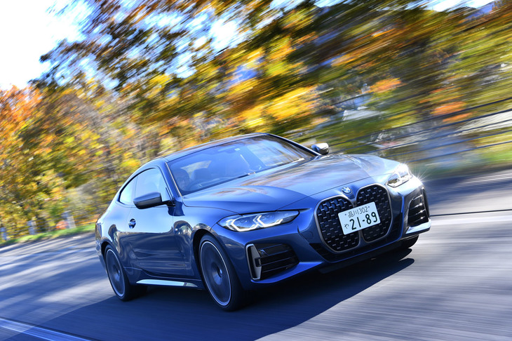 「3シリーズ セダン」と比べ、ロー＆ワイドなディメンションを持ち、かつボディー剛性の高い「4シリーズ クーペ」。その恩恵は、まず快適な乗り心地に見て取れた。