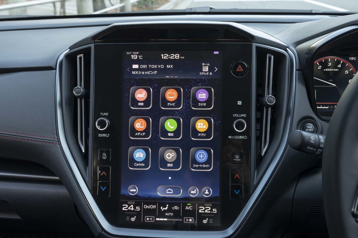 11.6インチの縦型センターディスプレイは「アイサイトX」搭載グレードである「EX」に標準装備。それ以外のグレードではオプションとなる。