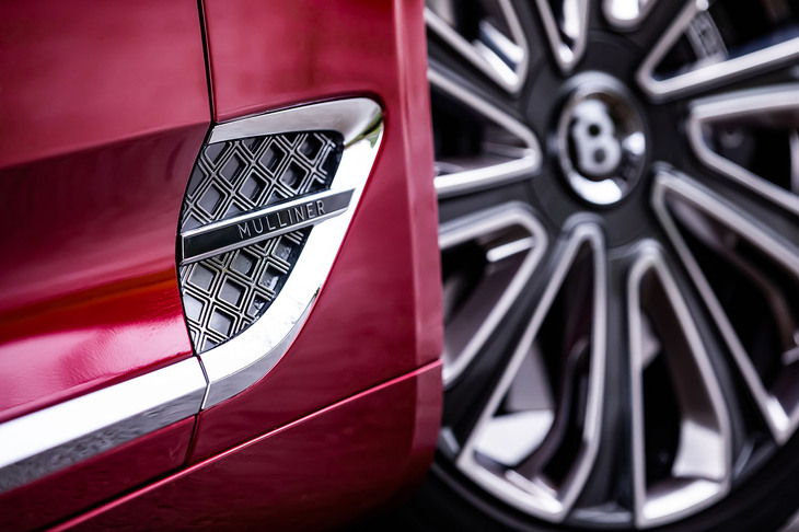 マリナーのルーツとなるH.J.マリナーは、かつてロールス・ロイスの架装を手がけ、英国随一のコーチビルダーとして名をはせた。現在はベントレーの社内コーチビルダーとなり、2020年に“コーチビルド”と“クラシック”、そして“コレクション”の3つの事業を展開するという新しいビジョンを発表した。