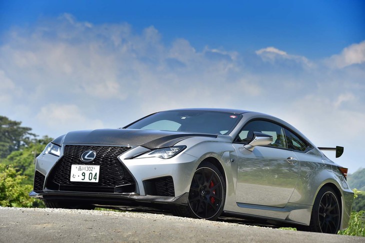 レクサスRC F“パフォーマンスパッケージ”