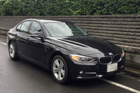 海千山千の中古ドイツ車専門店で見つけた2014年製「BMW 320d」。