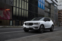 ボルボXC40 T5 AWD R-DESIGN ファーストエディション