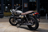 ボンネビルT120ブラック ゴールドラインエディション