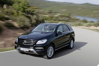 新型「メルセデス・ベンツMクラス」（写真の一部は欧州仕様車）