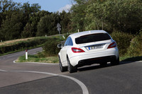 【スペック】CLS350ブルーエフィシェンシー シューティングブレーク：全長×全幅×全高＝4956×1881×1416mm／ホイールベース＝2874mm／車重＝1830kg／駆動方式＝FR／3.5リッターV6DOHC24バルブ（306ps/6500rpm、37.7kgm/3500-5250rpm）（欧州仕様車）
