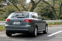 【スペック】1.4TFSI：全長×全幅×全高＝4290×1765×1430mm／ホイールベース＝2575mm／車重＝1380kg／駆動方式＝FF／1.4リッター直4DOHC16バルブターボ・インタークーラー付（125ps/5000rpm、20.4kgm/1500-4000rpm）／価格＝299.0万円（テスト車＝366.0万円／バイキセノンパッケージ＝10.0万円／HDDナビゲーション＝29.0万円／SEパッケージ＝28.0万円）