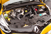 1.6リッター直4ターボは、24.5kgmの豊かなトルクを、1750rpmという低回転域で発生するのが特徴。